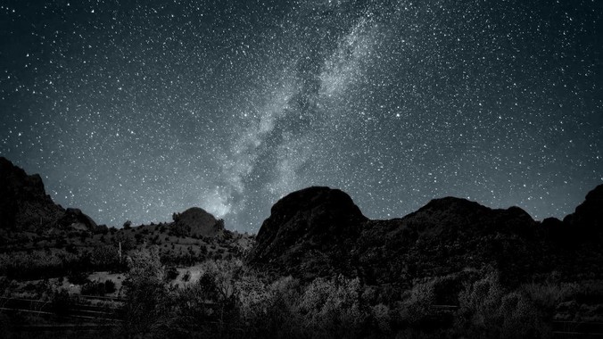 python与nodejs哪个性能高？